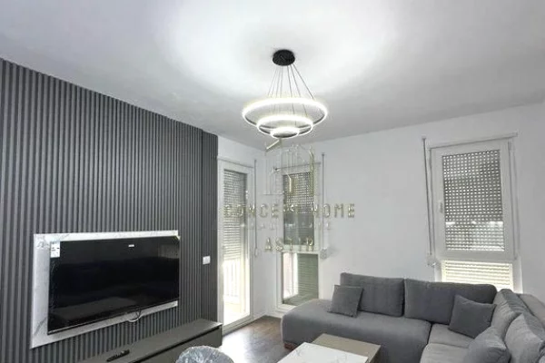 Shtepi me qera Apartament ne Tirane, 2+1, Mobilimi E mobiluar, Pagesa 60,000  Leke.