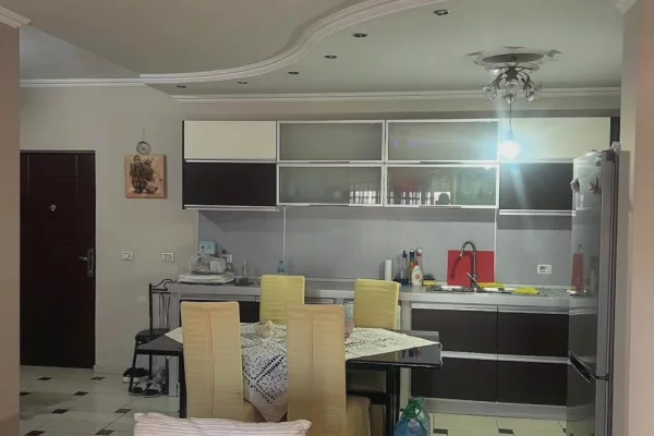 Shtepi me qera 3+1 ne Tirane - 550 Euro