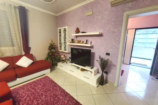 Shtepi ne shitje 3+1 ne Tirane - 400,000 Euro