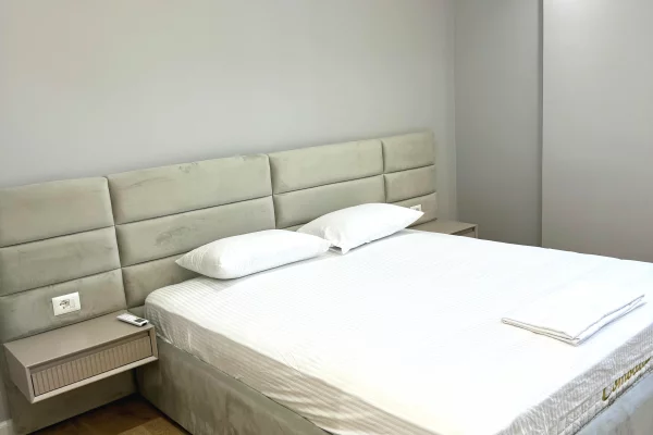 Shtepi ne shitje Apartament ne Vlore, 2+1, Mobilimi E mobiluar, Pagesa 300,000  Euro.