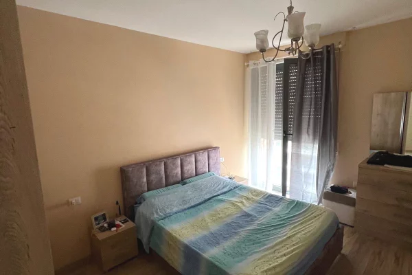 Shtepi me qera Apartament ne Tirane, 2+1, Mobilimi E mobiluar, Pagesa 750  Euro.