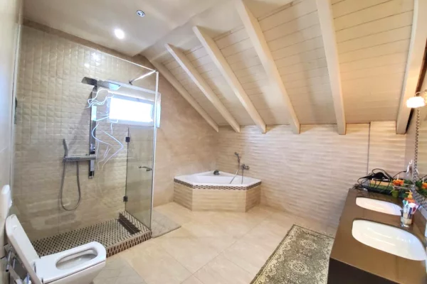 Apartment for sale in Tirana 5+1, Furnished