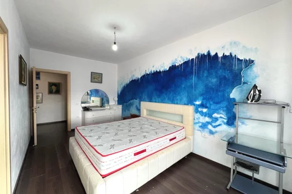 Shtepi me qera 2+1 ne Tirane - 450 Euro