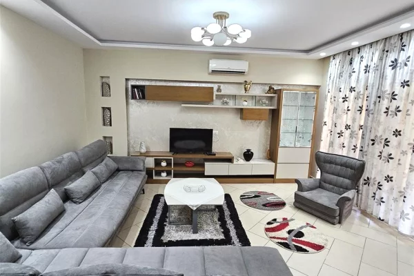 Shtepi me qera 2+1 ne Tirane - 650 Euro