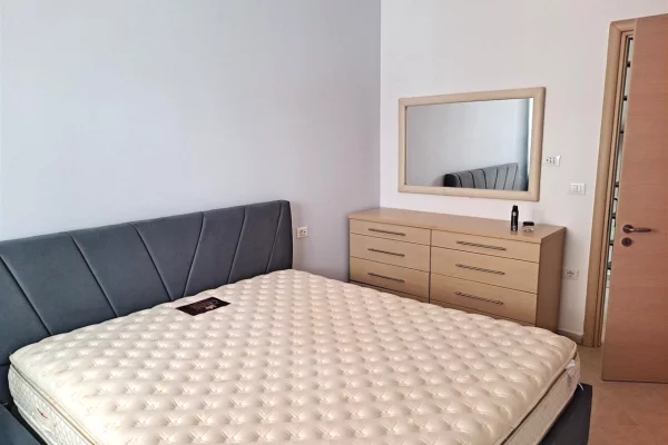 Shtepi me qera Apartament ne Tirane, 2+1, Mobilimi E mobiluar, Pagesa 85,000  Leke.