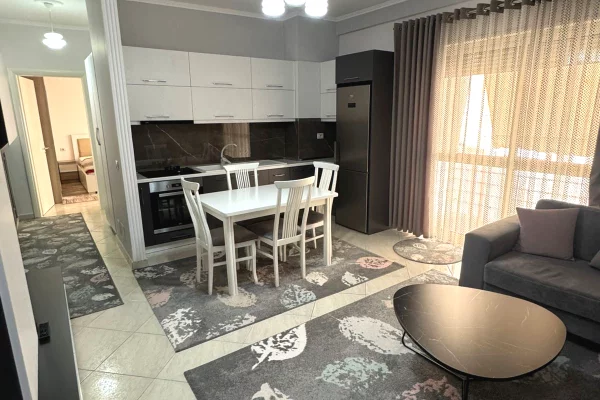 Shtepi me qera 1+1 ne Tirane - 60,000 Leke