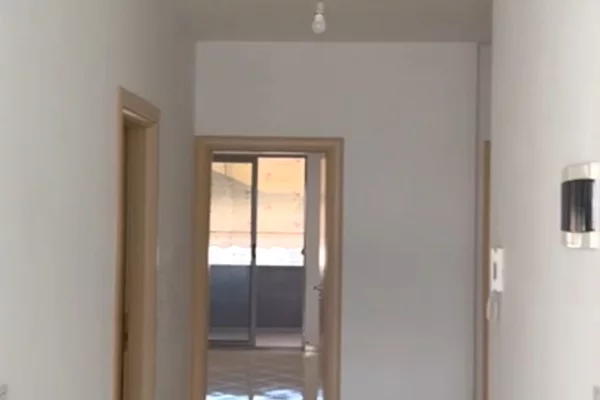 Shtepi me qera 2+1 ne Tirane - 38,000 Leke