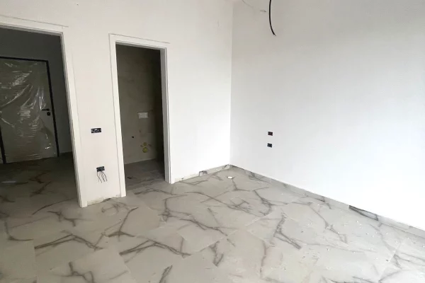 Shtepi ne shitje 2+1 ne Tirane - 260,000 Euro