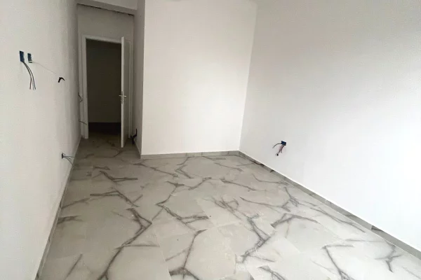 Shtepi ne shitje 2+1 ne Tirane - 260,000 Euro