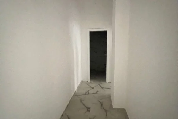 Shtepi ne shitje 2+1 ne Tirane - 260,000 Euro