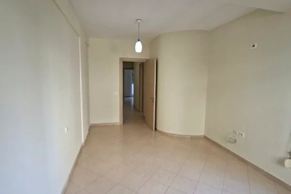 Shtepi ne shitje 3+1 ne Tirane - 280,000 Euro
