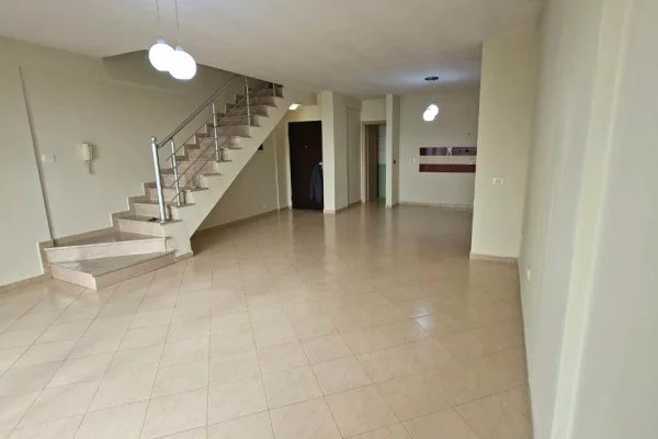 Shtepi ne shitje 3+1 ne Tirane - 280,000 Euro