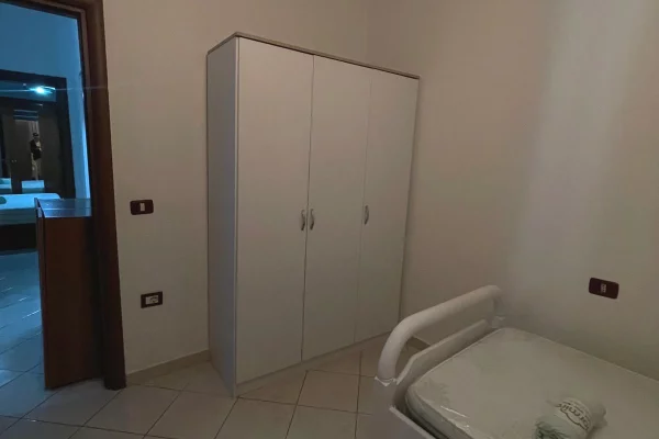 Shtepi me qera 2+1 ne Tirane - 50,000 Leke