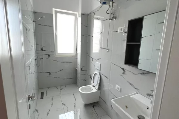 House for Rent 2+1 in Tirana - 40,000 Leke