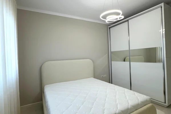 Shtepi ne shitje Apartament ne Tirane, 2+1, Mobilimi Bosh, pa mobiluar, Pagesa 155,000  Euro.