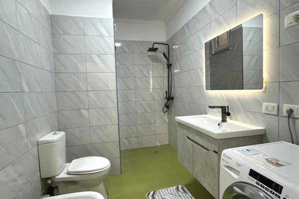 Shtepi ne shitje Apartament ne Tirane, 2+1, Mobilimi Bosh, pa mobiluar, Pagesa 155,000  Euro.