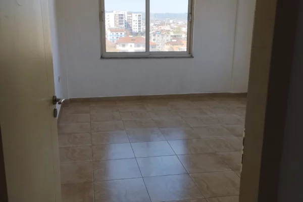 Shtepi ne shitje Apartament ne Tirane, 1+1, Mobilimi Bosh, pa mobiluar, Pagesa 55,520  Euro.
