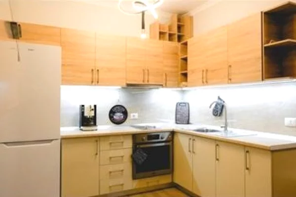 Shtepi me qera Apartament ne Tirane, 2+1, Mobilimi E mobiluar, Pagesa 1,200  Euro.