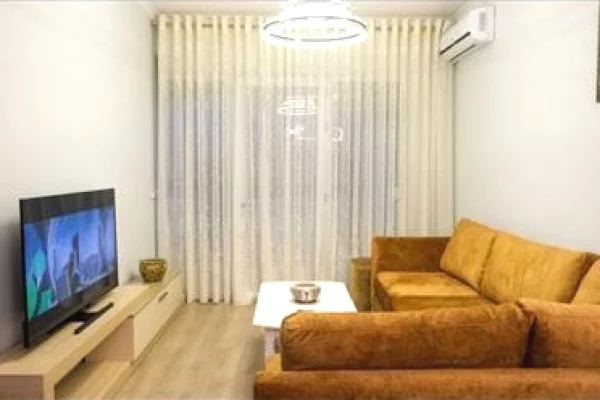 Shtepi me qera 2+1 ne Tirane - 1,200 Euro