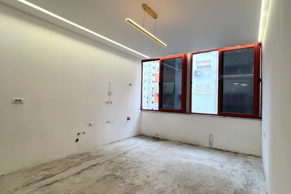 House for Sale 2+1 in Tirana - 121,000 Euro