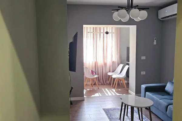 Shtepi me qera Apartament ne Tirane, 1+1, Mobilimi E mobiluar, Pagesa 700  Euro.