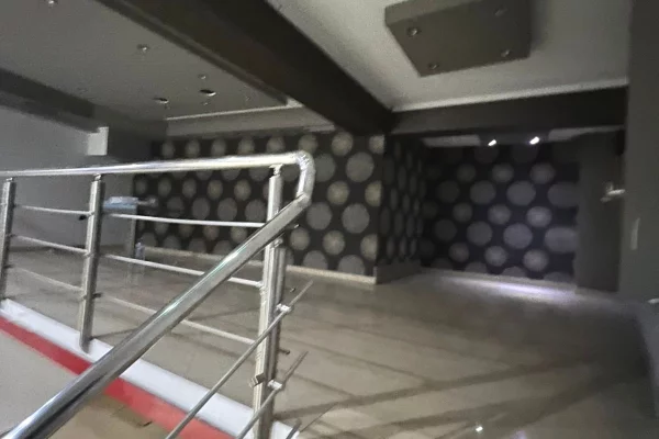 Business Property for Rent 1+1 in Tirana - 550 Euro