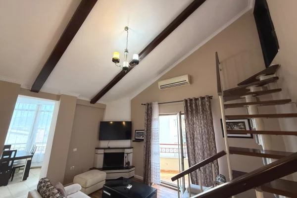 Shtepi me qera 1+1 ne Tirane - 55,000 Leke