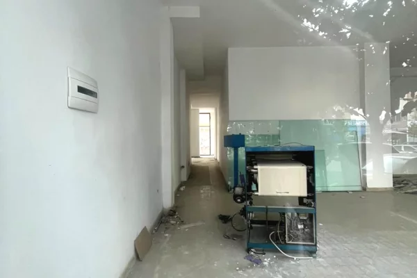 Business Property for Rent 1+1 in Tirana - 3,500 Euro