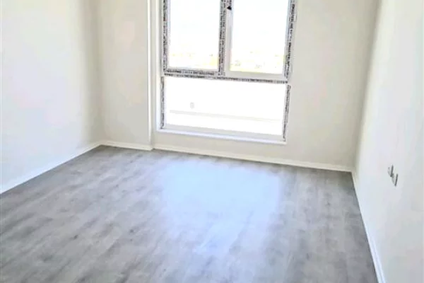 Shtepi me qera Apartament ne Tirane, 3+1, Mobilimi Bosh, pa mobiluar, Pagesa 500  Euro.
