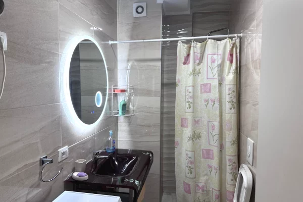 Shtepi me qera Apartament ne Tirane, 1+1, Mobilimi E mobiluar, Pagesa 69,000  Leke.