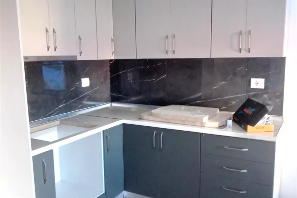 Shtepi me qera Apartament ne Tirane, 1+1, Mobilimi E mobiluar, Pagesa 60,000  Leke.