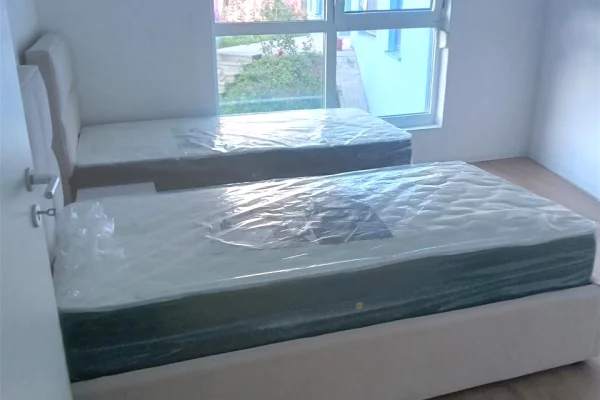 Shtepi me qera 1+1 ne Tirane - 40,000 Leke