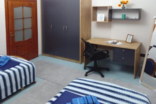 Apartment for rent in Tirana 3+1, Emty