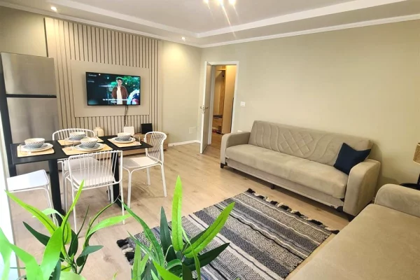 Shtepi me qera Apartament ne Tirane, 1+1, Mobilimi E mobiluar, Pagesa 75,000  Leke.