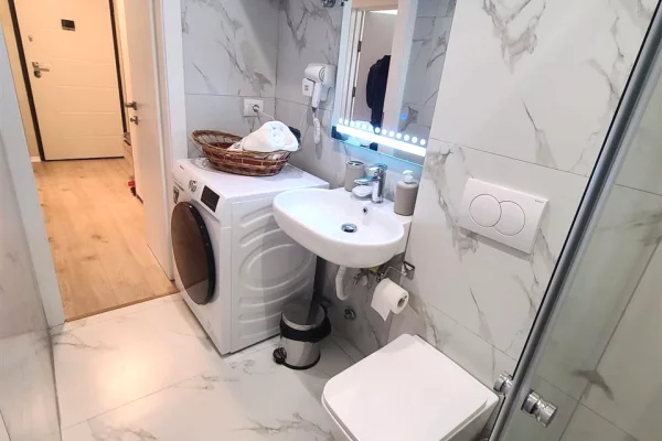 Shtepi me qera Apartament ne Tirane, 1+1, Mobilimi E mobiluar, Pagesa 75,000  Leke.