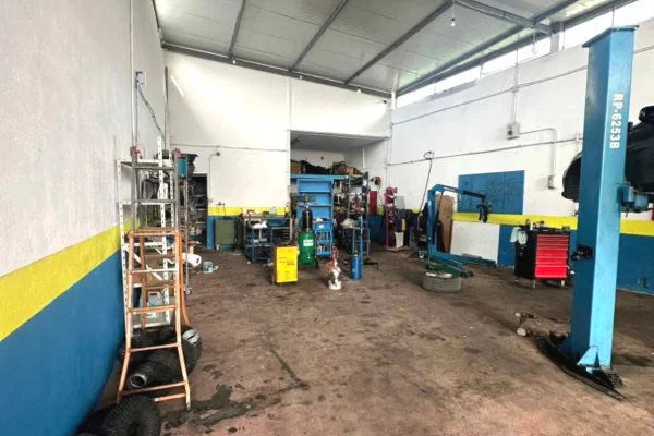 Ambient biznesi me qera 1+1 ne Tirane - 1,500 Euro