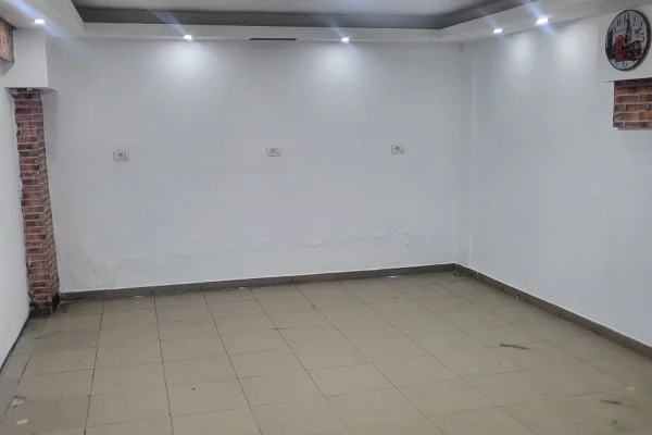 Ambient biznesi me qera 1+1 ne Tirane - 45,000 Leke