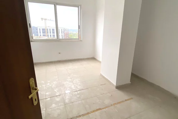 Shtepi ne shitje 2+1 ne Tirane - 165,000 Euro