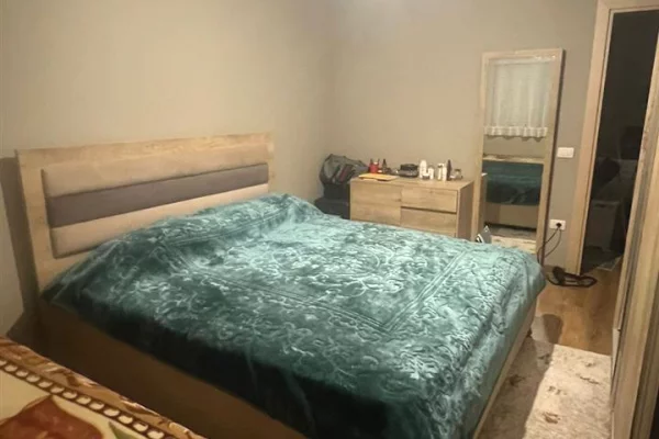 Shtepi me qera 2+1 ne Tirane - 650 Euro