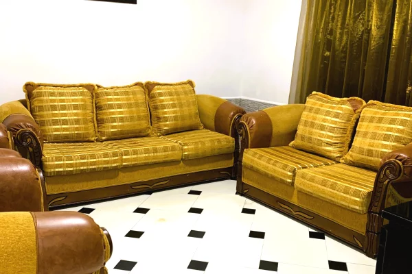 Shtepi me qera 1+1 ne Tirane - 40,000 Leke