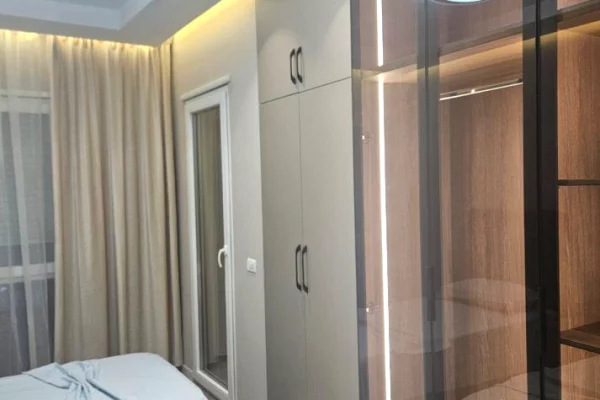 Shtepi me qera Apartament ne Tirane, 2+1, Mobilimi E mobiluar, Pagesa 700  Euro.