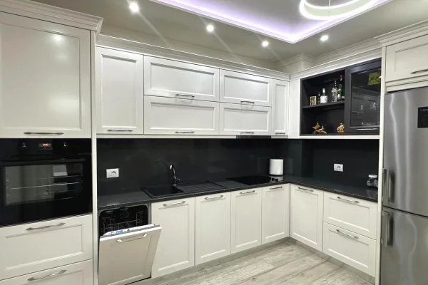 Shtepi me qera Apartament ne Tirane, 2+1, Mobilimi E mobiluar, Pagesa 110,000  Leke.