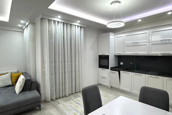 Shtepi me qera Apartament ne Tirane, 2+1, Mobilimi E mobiluar, Pagesa 110,000  Leke.