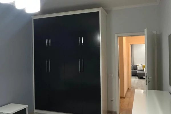 Shtepi me qera 2+1 ne Tirane - 110,000 Leke