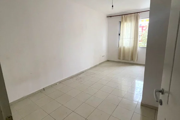 Shtepi ne shitje 2+1 ne Tirane - 90,000 Euro