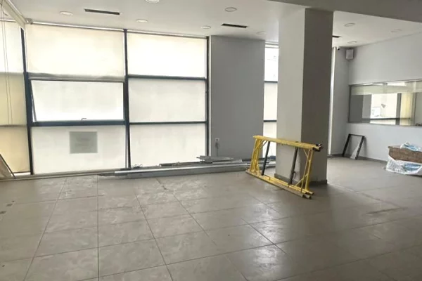 Jepet Ambient me qera tek Komuna e Parisit