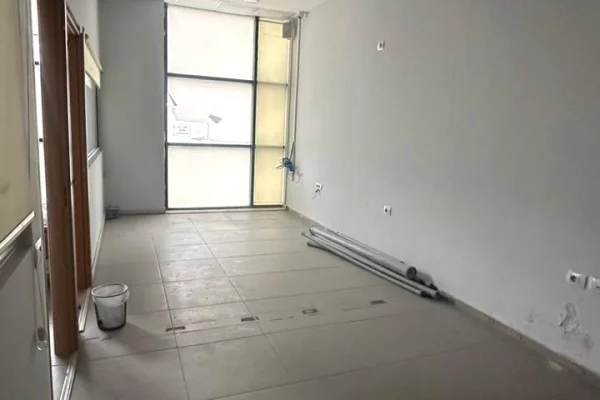 Ambient biznesi me qera 1+1 ne Tirane - 1,200 Euro