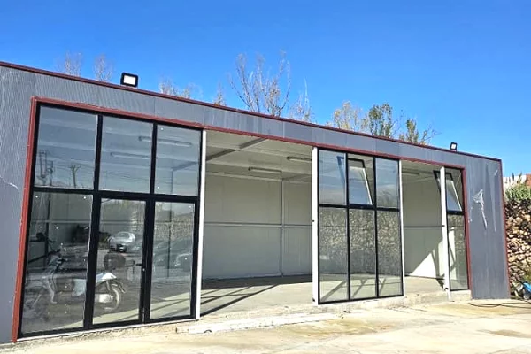 Ambient biznesi me qera 4+1 ne Tirane - 100,000 Leke