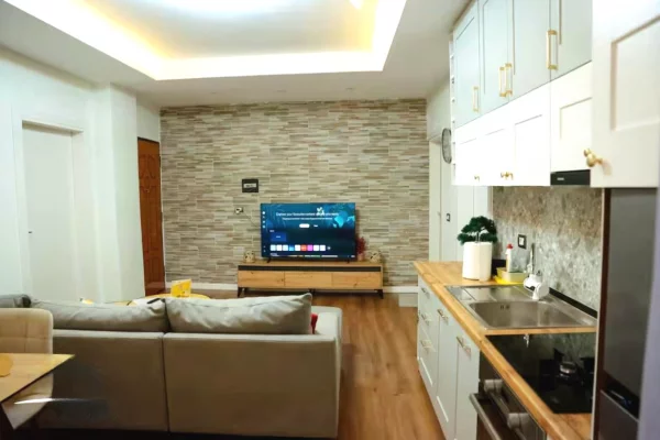 Shtepi me qera 2+1 ne Tirane - 900 Euro