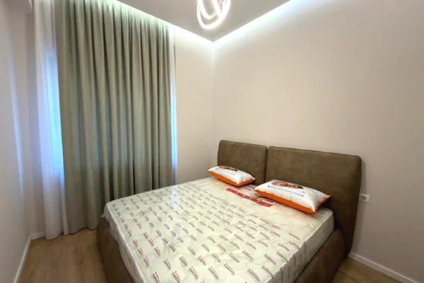 Shtepi me qera 1+1 ne Tirane - 50,000 Leke